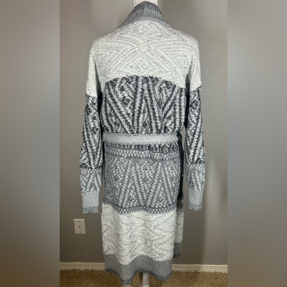 WHBM Gray White Sequin Cover Up Cardigan Sweater Coat Fair Isle Nordic Size M - Picture 9 of 15